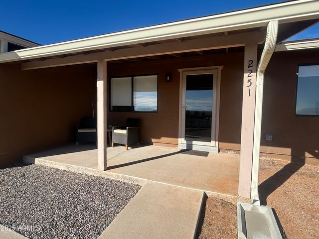 2251 N SPANISH Trail, Huachuca City, AZ 85616