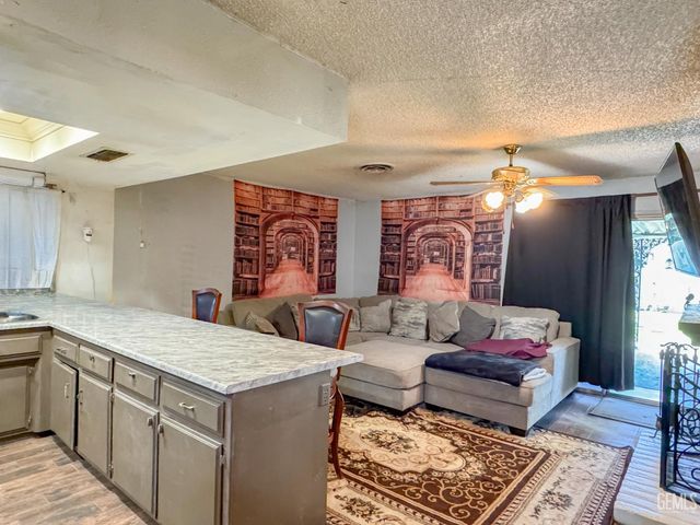 3117 Jackie Court, Bakersfield, CA 93313