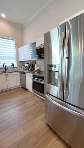 610 W Las Olas Blvd 117N, Fort Lauderdale, FL 33312