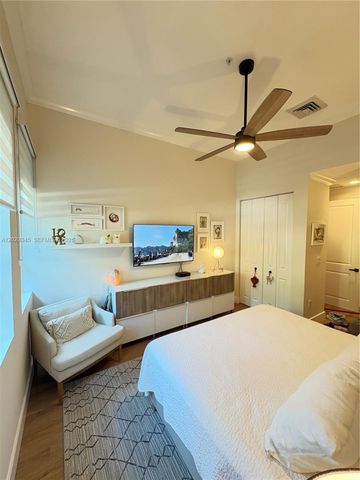 610 W Las Olas Blvd 117N, Fort Lauderdale, FL 33312