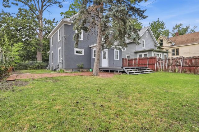 3210 Emerson Avenue N, Minneapolis, MN 55412