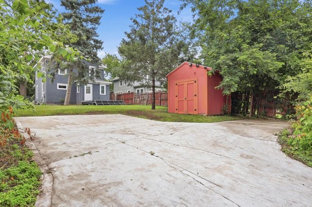 3210 Emerson Avenue N, Minneapolis, MN 55412