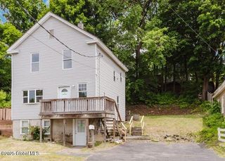 1572 2nd Street, Rensselaer, NY 12144