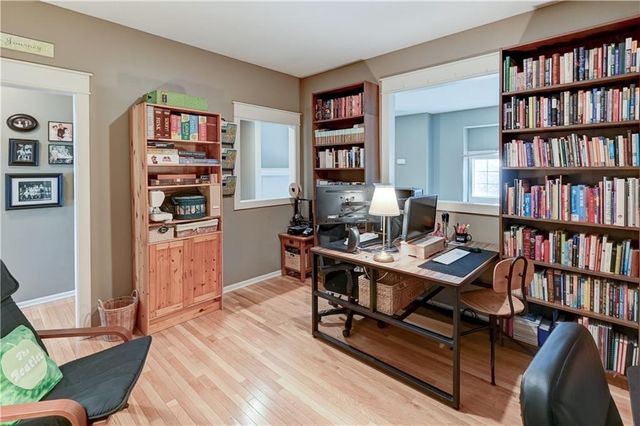 3002 Howell Street, North Kansas City, MO 64116