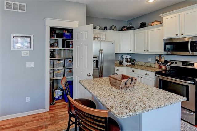 3002 Howell Street, North Kansas City, MO 64116