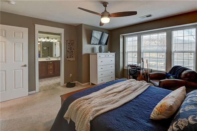 3002 Howell Street, North Kansas City, MO 64116