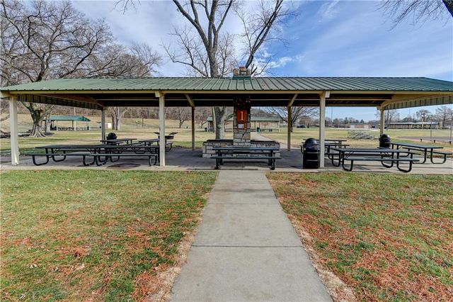 3002 Howell Street, North Kansas City, MO 64116