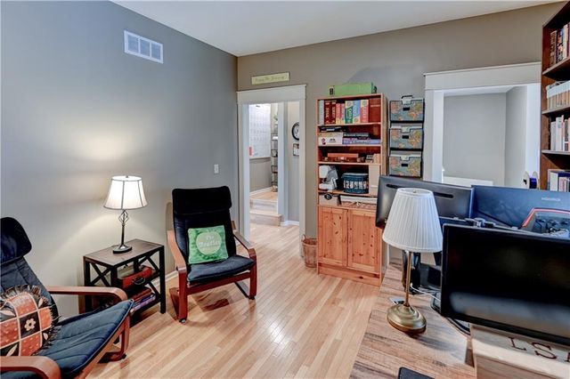 3002 Howell Street, North Kansas City, MO 64116