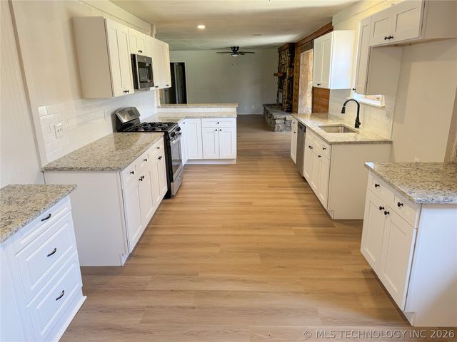 30220 N 3956 Drive, Ochelata, OK 74051