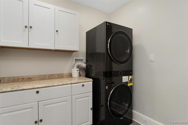 4411 Iroquois Street, Detroit, MI 48214