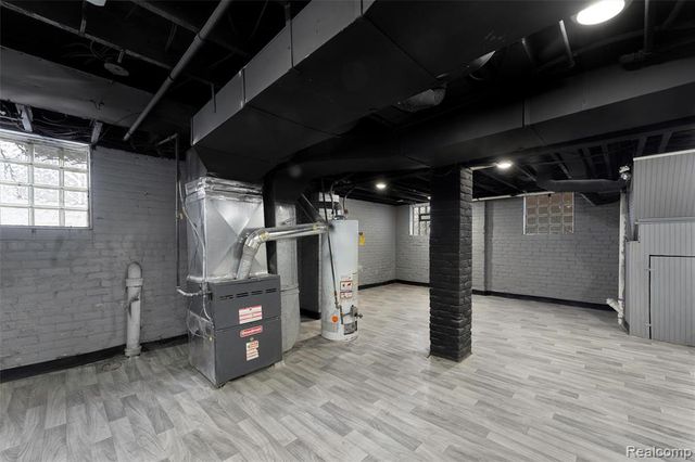 4411 Iroquois Street, Detroit, MI 48214