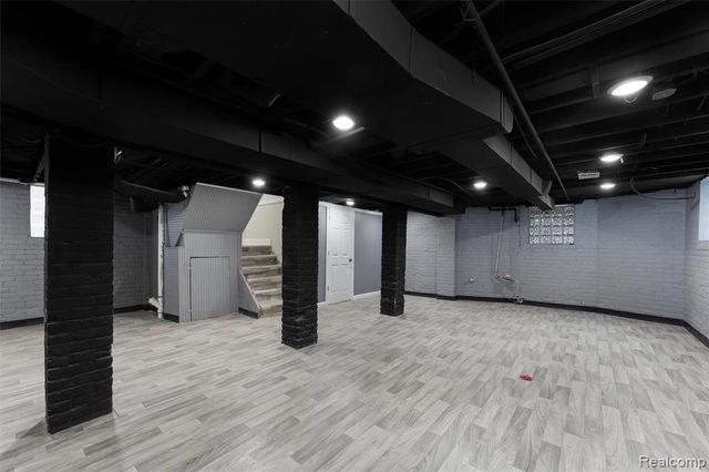 4411 Iroquois Street, Detroit, MI 48214