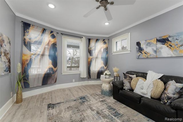 4411 Iroquois Street, Detroit, MI 48214