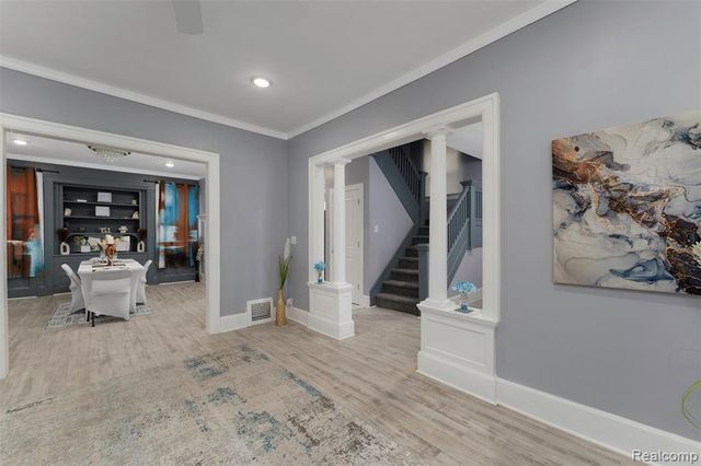 4411 Iroquois Street, Detroit, MI 48214