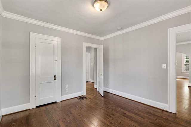 666 Yorkshire Road NE, Atlanta, GA 30306