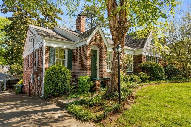 666 Yorkshire Road NE, Atlanta, GA 30306