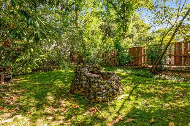 666 Yorkshire Road NE, Atlanta, GA 30306