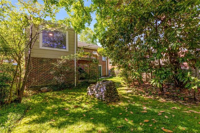 666 Yorkshire Road NE, Atlanta, GA 30306