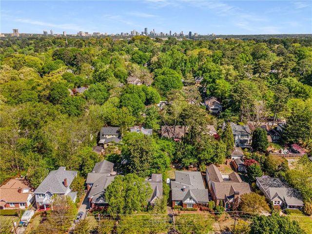 666 Yorkshire Road NE, Atlanta, GA 30306