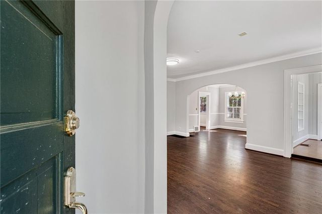 666 Yorkshire Road NE, Atlanta, GA 30306