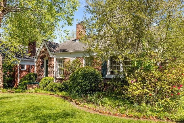 666 Yorkshire Road NE, Atlanta, GA 30306