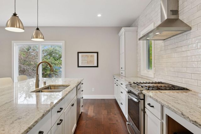 859 Excelsior Boulevard, Excelsior, MN 55331