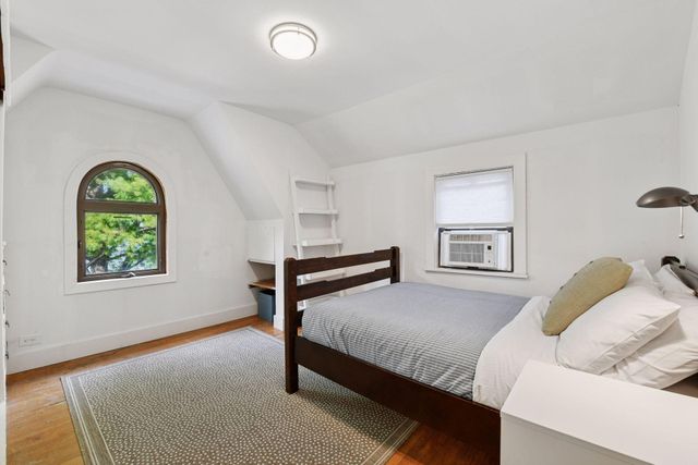 859 Excelsior Boulevard, Excelsior, MN 55331