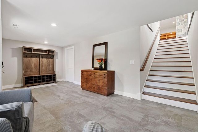 859 Excelsior Boulevard, Excelsior, MN 55331