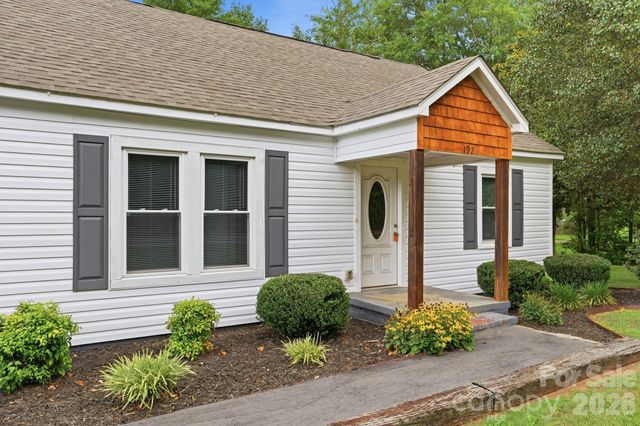 192 Flower House Loop, Troutman, NC 28166