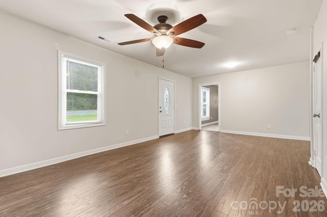 192 Flower House Loop, Troutman, NC 28166