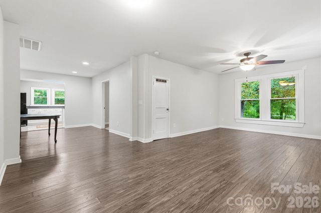 192 Flower House Loop, Troutman, NC 28166