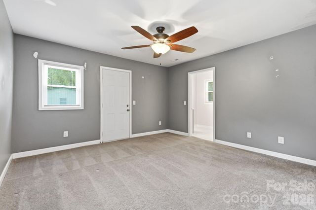 192 Flower House Loop, Troutman, NC 28166