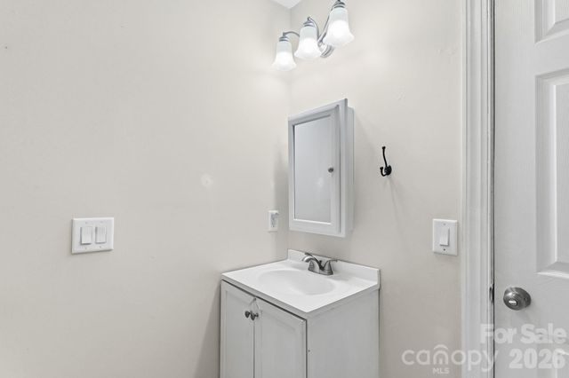 192 Flower House Loop, Troutman, NC 28166
