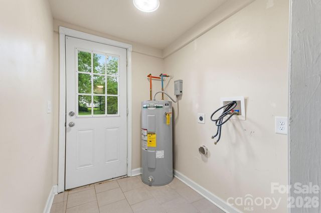 192 Flower House Loop, Troutman, NC 28166