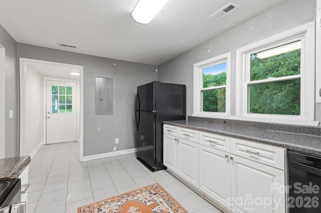 192 Flower House Loop, Troutman, NC 28166