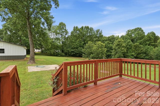 192 Flower House Loop, Troutman, NC 28166