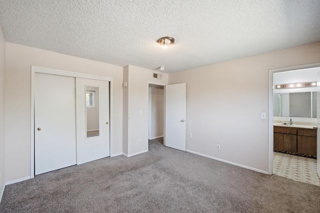 3028 W San Jose Avenue, Fresno, CA 93711