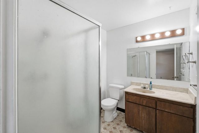 3028 W San Jose Avenue, Fresno, CA 93711
