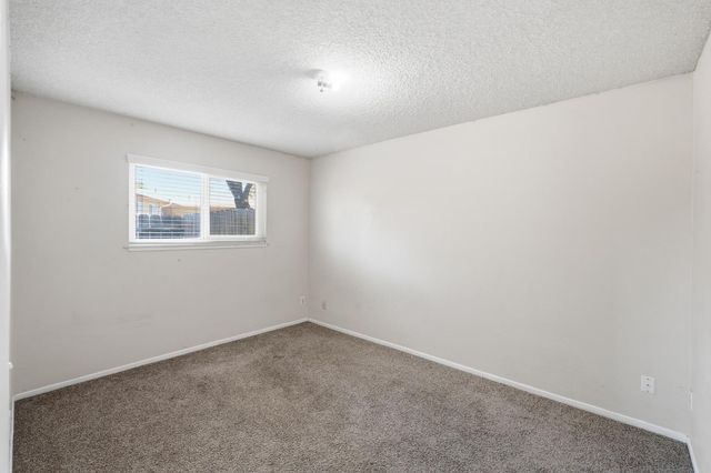 3028 W San Jose Avenue, Fresno, CA 93711