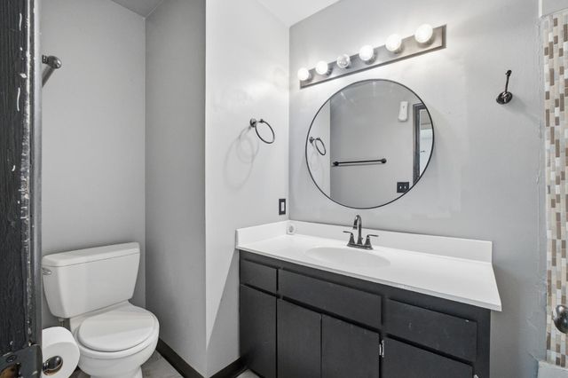 3028 W San Jose Avenue, Fresno, CA 93711