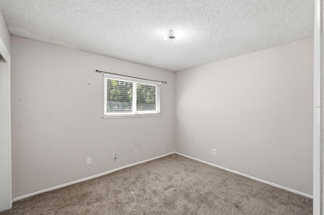 3028 W San Jose Avenue, Fresno, CA 93711