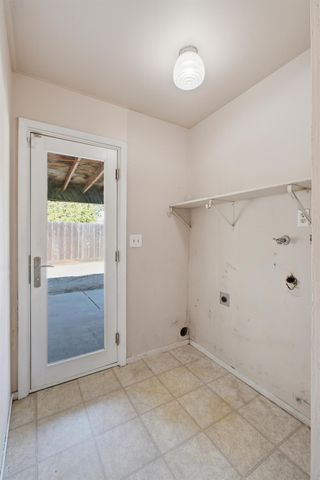 3028 W San Jose Avenue, Fresno, CA 93711