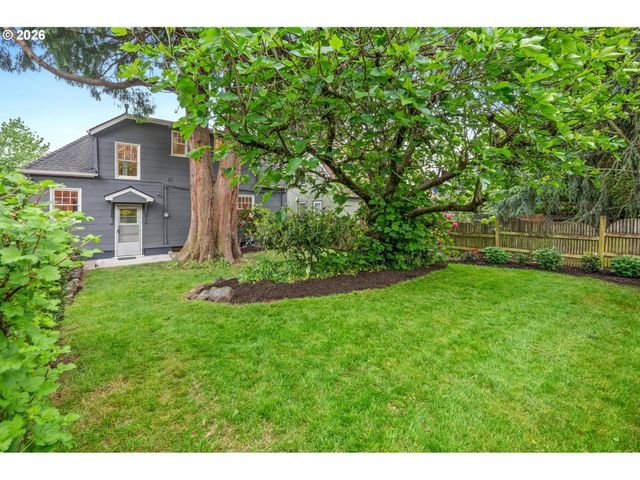 2933 Ne 27TH Ave, Portland, OR 97212