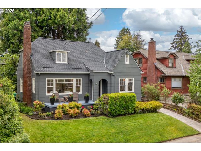 2933 Ne 27TH Ave, Portland, OR 97212