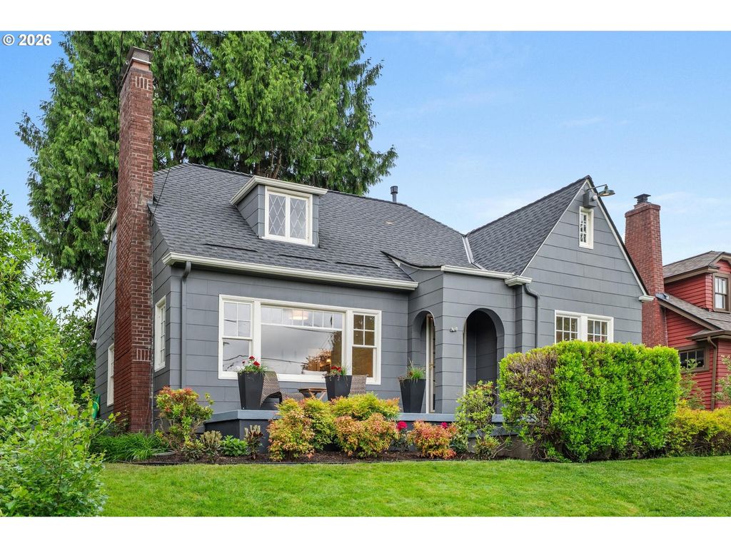 2933 Ne 27TH Ave, Portland, OR 97212