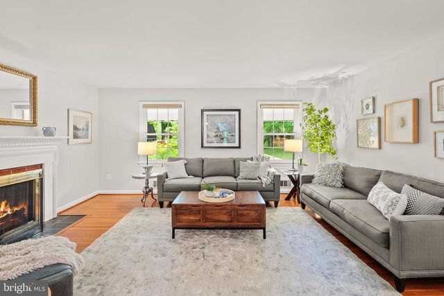 8519 BUCKBOARD DR, Alexandria, VA 22308