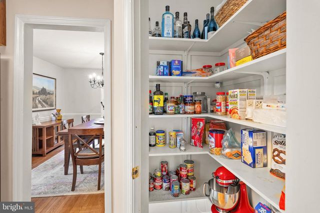 8519 BUCKBOARD DR, Alexandria, VA 22308