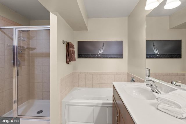 8519 BUCKBOARD DR, Alexandria, VA 22308