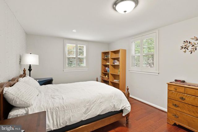 8519 BUCKBOARD DR, Alexandria, VA 22308