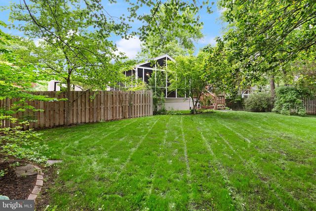 8519 BUCKBOARD DR, Alexandria, VA 22308
